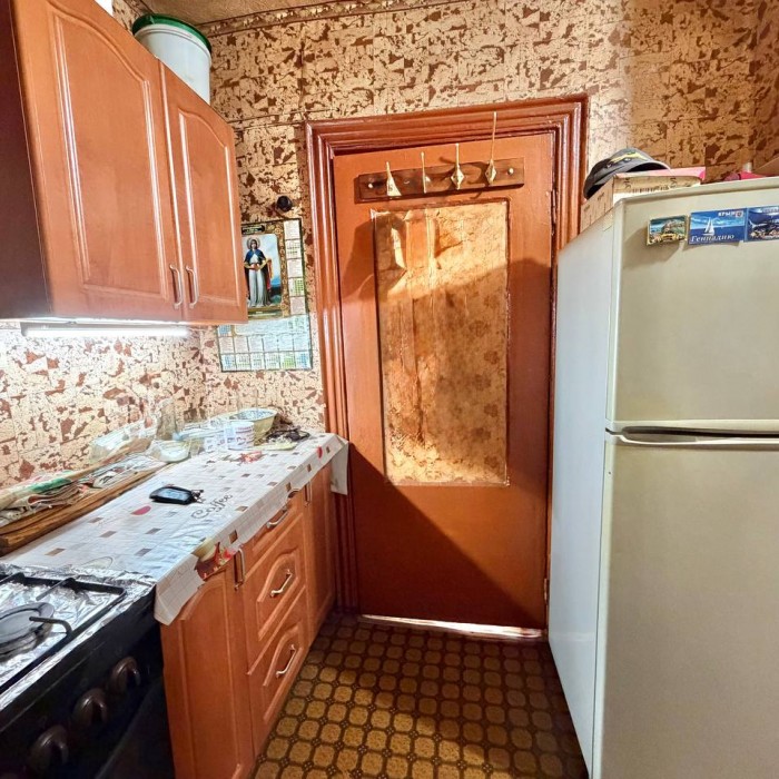 Фото Продам 1-комн. полугостинка, кв. Шевченко.