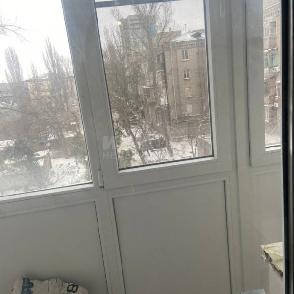 Фото Продам 3к квартиру на Площади ВОВ,4/5эт в центре Луганска