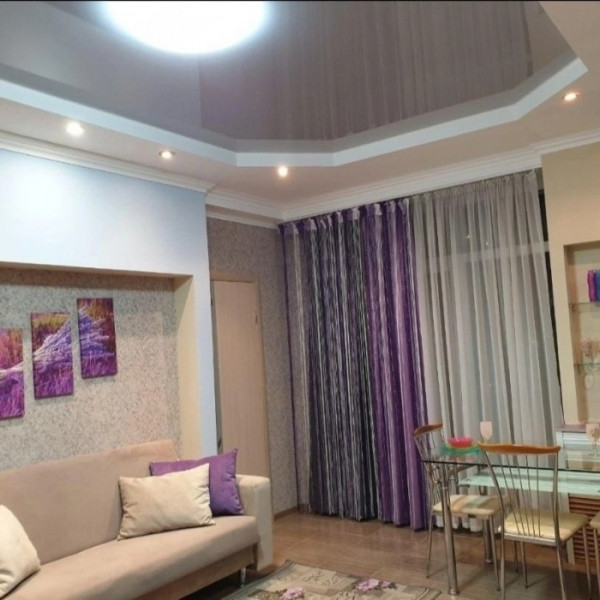 Фото Продам 3-х комнатную квартиру в центре города Луганск район кинотеатра "Русь"