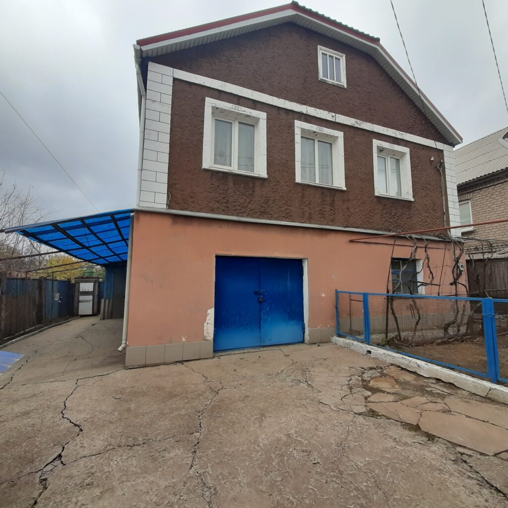 №559 Продаётся 2-х этажный ДОМ, п. Васильевка, ул. Ямская.