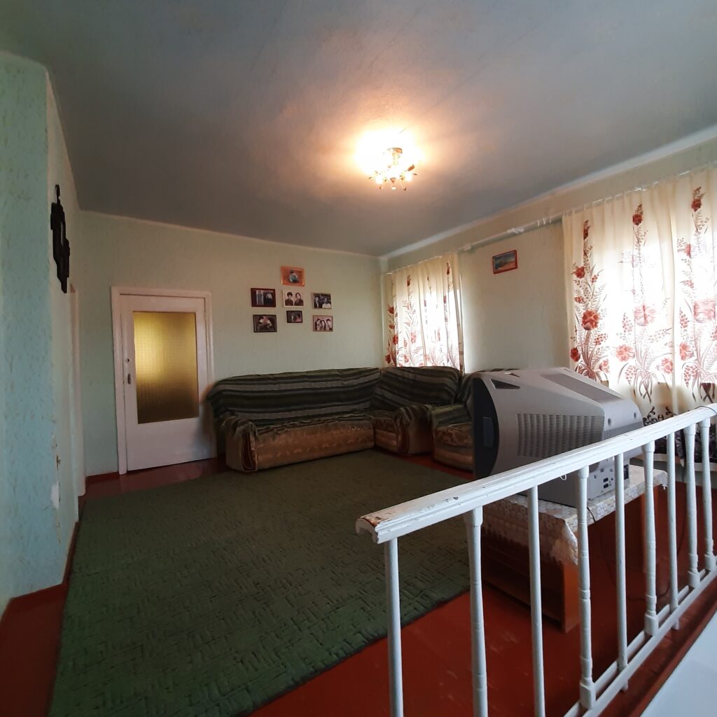 Фото №559 Продаётся 2-х этажный ДОМ, п. Васильевка, ул. Ямская.