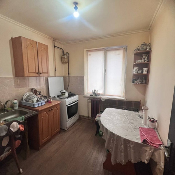 Фото Продам 1 к. квартиру улучшенной планировки в пгт. Новосветловка