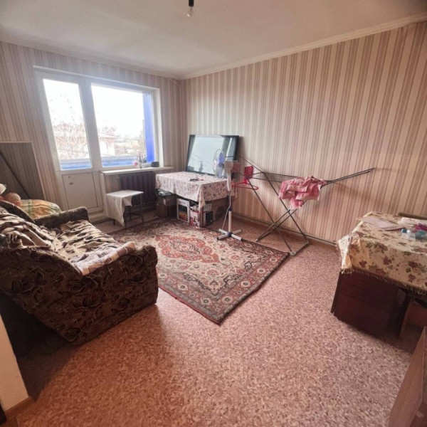 Фото Продам 1 к. квартиру улучшенной планировки в пгт. Новосветловка