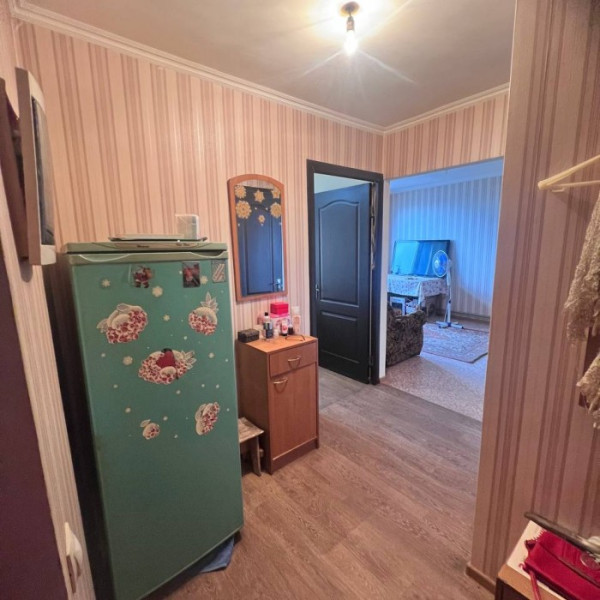 Фото Продам 1 к. квартиру улучшенной планировки в пгт. Новосветловка