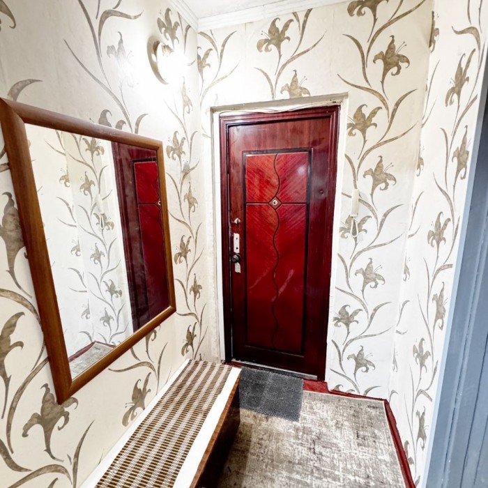 Фото Продам 1- ю квартиру на кв. Якира.