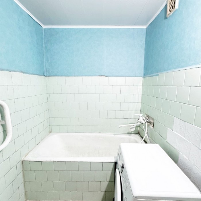 Фото Продам 1- ю квартиру на кв. Якира.
