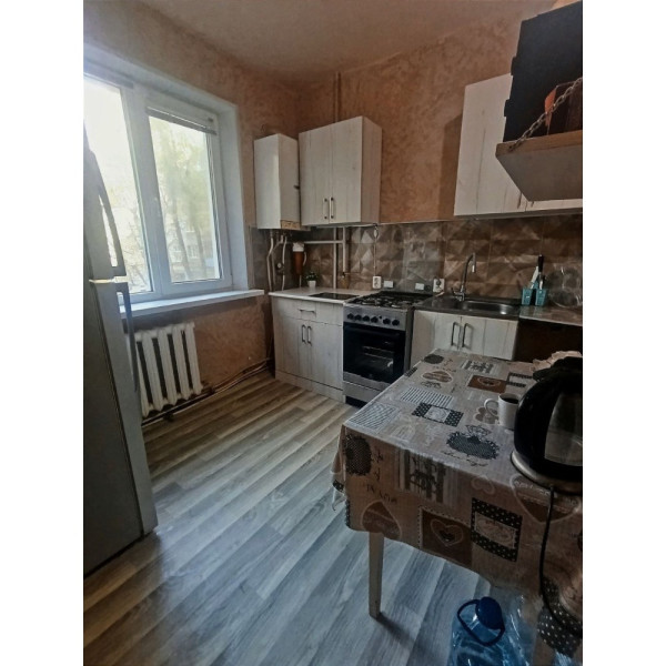 4-комн. квартира, кв-л Якира 2