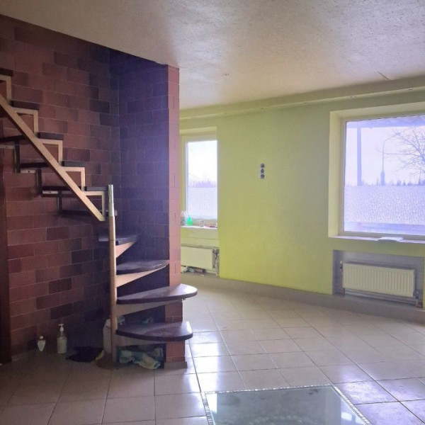 Продам 3-х комн квартиру в городе Луганск улица Оборонная