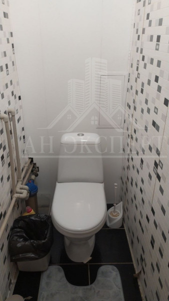 Фото СДАМ 1-КОМНАТНУЮ КВАРТИРУ НА ДЛИТЕЛЬНЫЙ СРОК (Стаханов, пр-кт 50 лет Октября, 24)