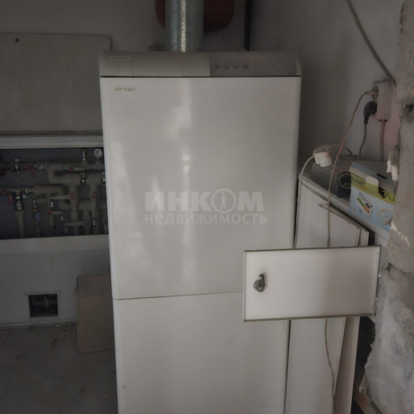 Фото Продам 4к на площади героев ВОВ 326м2