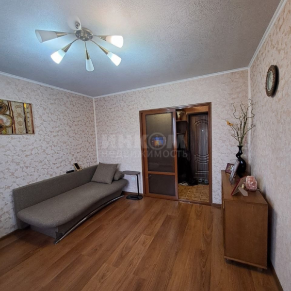 Фото Продам 2х комнатную квартиру на кВ. Заречный 6