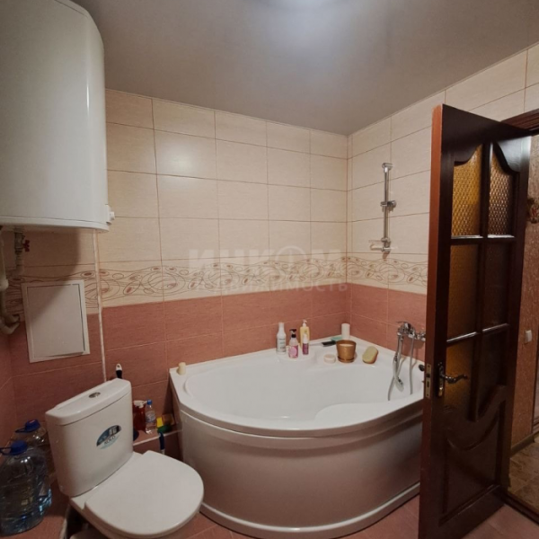 Фото Продам 2х комнатную квартиру на кВ. Заречный 6