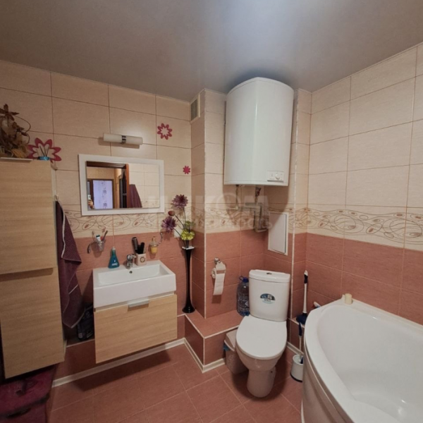 Фото Продам 2х комнатную квартиру на кВ. Заречный 6