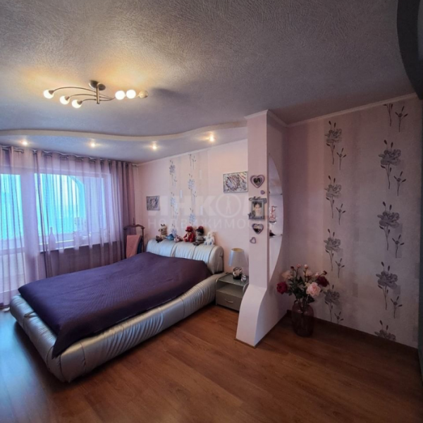 Фото Продам 2х комнатную квартиру на кВ. Заречный 6