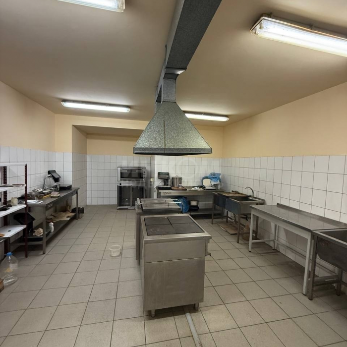 Фото Продам отличное помещение кВ. Комарова