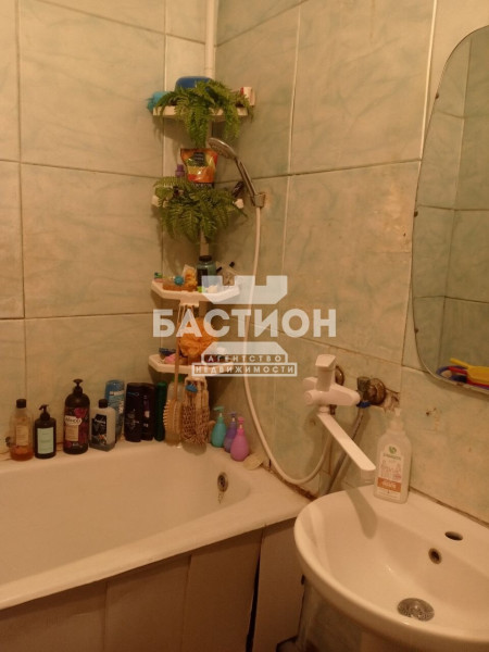 Фото 3-х комнатная квартира, квартал 50-летия Октября, 4А, ID: 2134851