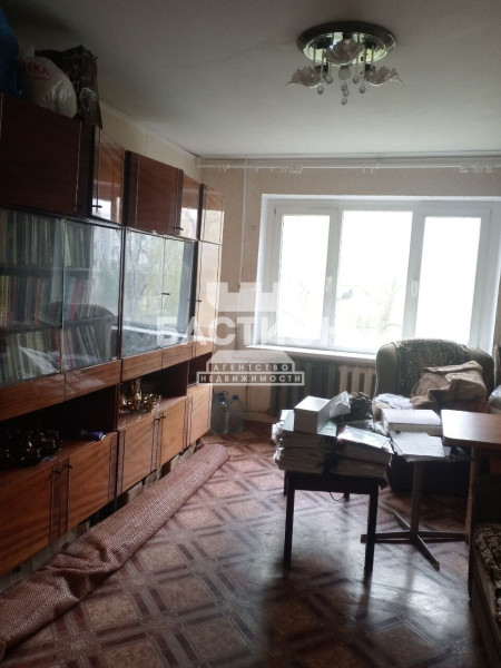 Фото 3-х комнатная квартира, квартал 50-летия Октября, 4А, ID: 2134851