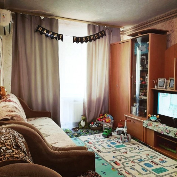 Фото № 5932 Продам 4х комн. квартиру на Горняцком