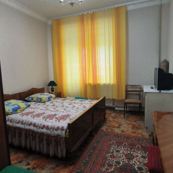 Фото Продам 2к остановка Динамо Центр Города