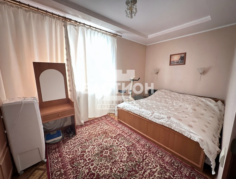 Фото 3-х комнатная квартира, квартал 50-летия Обороны Луганска, 5 ID:2146375