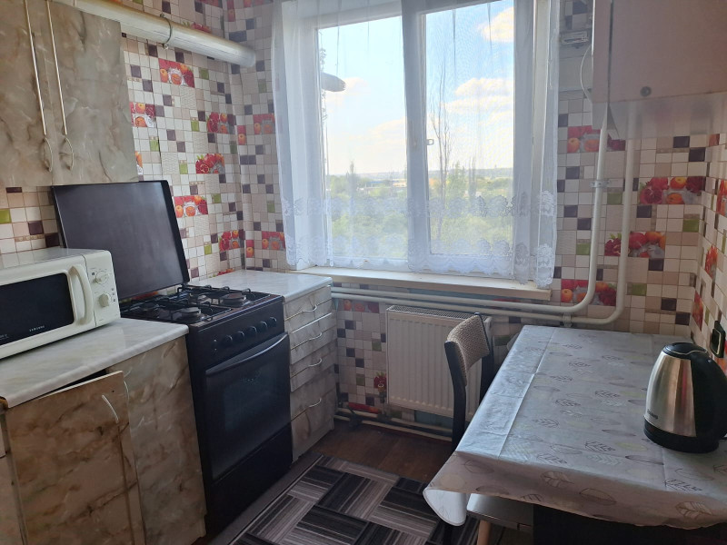 Фото Сдаётся квартира посуточно г. Брянка, микрорайон-4