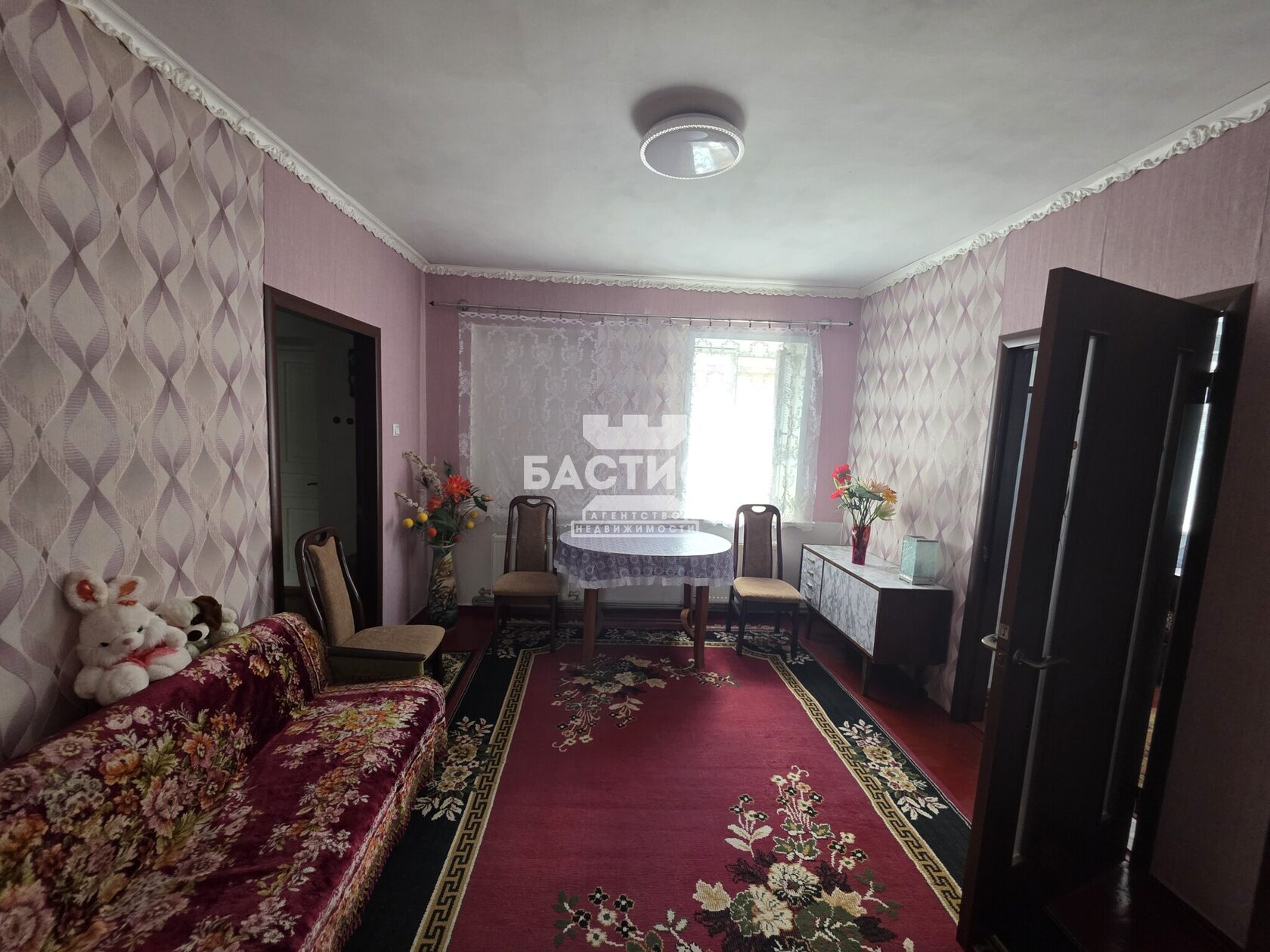 Дом, улица Веденина ID: 2201515
