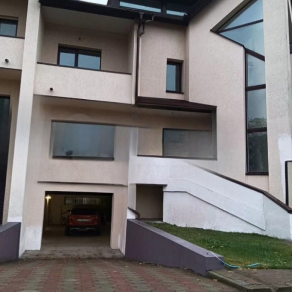 Продам Таун Хаус 287м2 р-н “Оксфорда”