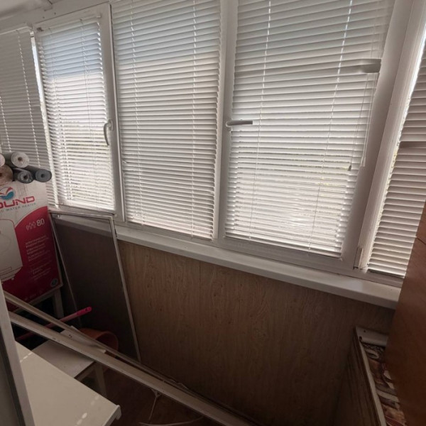 Фото Продам 1 комн. квартиру 30 кв. м. в Луганске, на кв. Ватутина (р- н магазина Большой Папа).