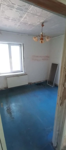 Фото 3-к квартира в старом городе Алчевск#1147