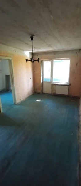 Фото 3-к квартира в старом городе Алчевск#1147