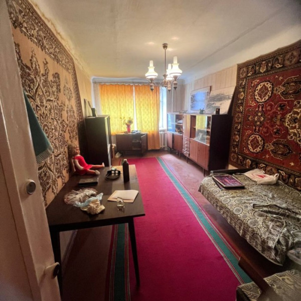 Продам двухкомнатную квартиру на ул. 50 летия Образования СССР