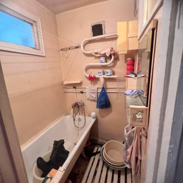 Фото Продам двухкомнатную квартиру на ул. 50 летия Образования СССР