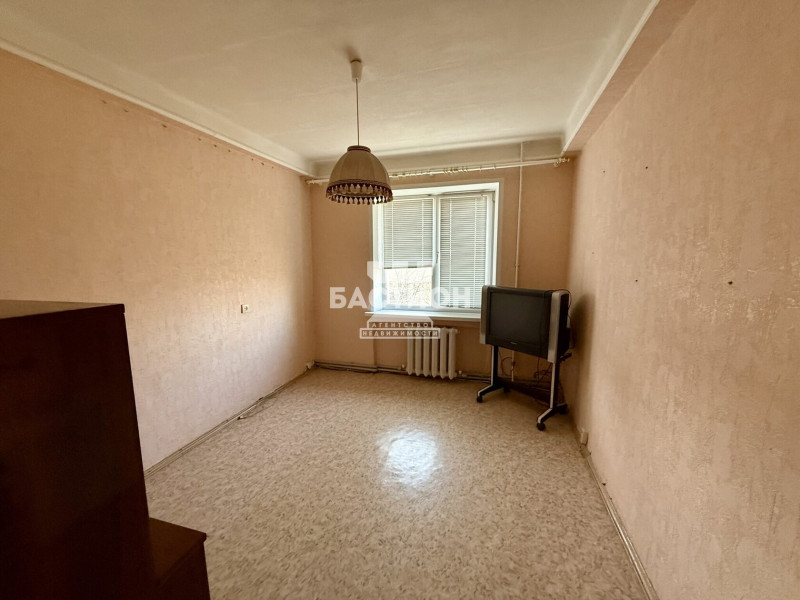 Фото 2-комнатная квартира, улица Крапивницкого, 4 ID:2072498