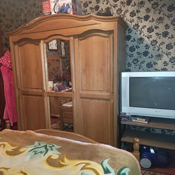 Продам 3 комнатную квартиру на кв. Заречный,8.