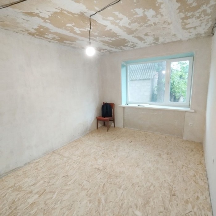 Фото Продам п г т Металлист ( Жовтневый район) 2- х комнатную квартиру на ул. Октябрьская.