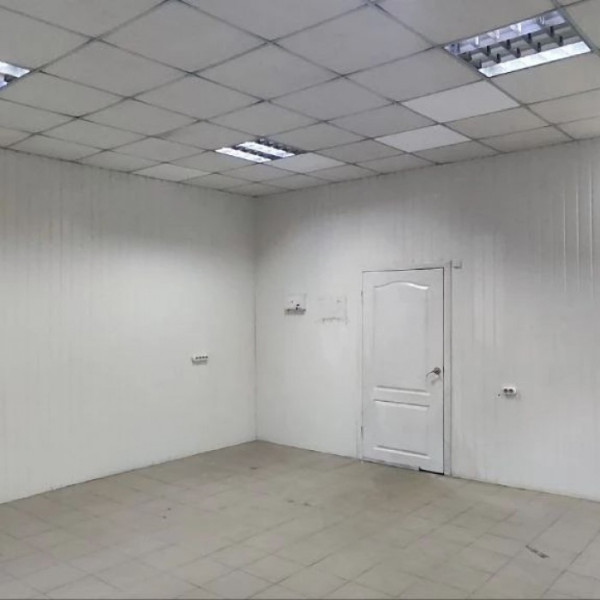 Фото Сдам склад/офисные помещения 1155 м2 в г Луганск район Мебельной фабрики