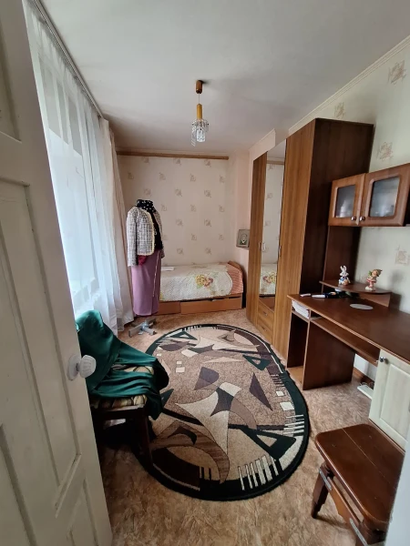 Фото Продаётся 2-комнатный дом в городе Стаханов, ул. Красногвардейская.