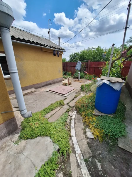 Фото Продаётся 2-комнатный дом в городе Стаханов, ул. Красногвардейская.