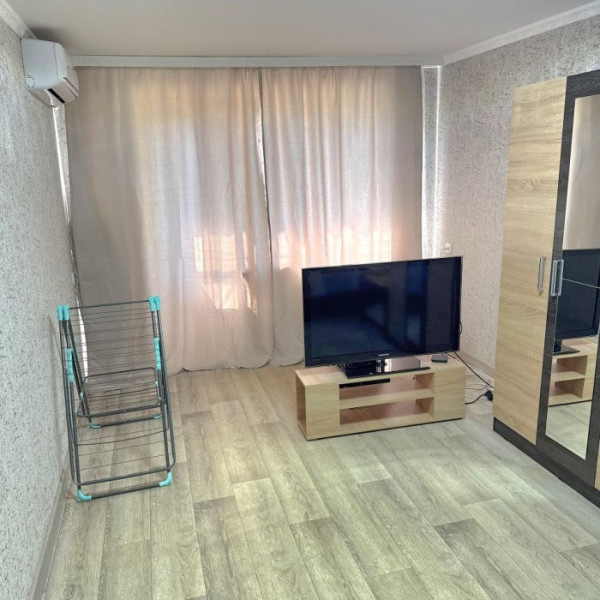 Продам 1-к квартиру на кв. Гаевой, г. Луганск.