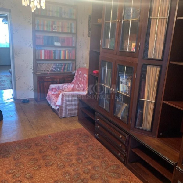 Продам 3к ул. Коцюбинского 19а