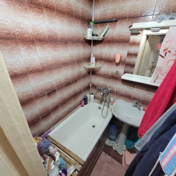 Фото Продам 2-х комн квартиру в городе Луганск Острая Могила