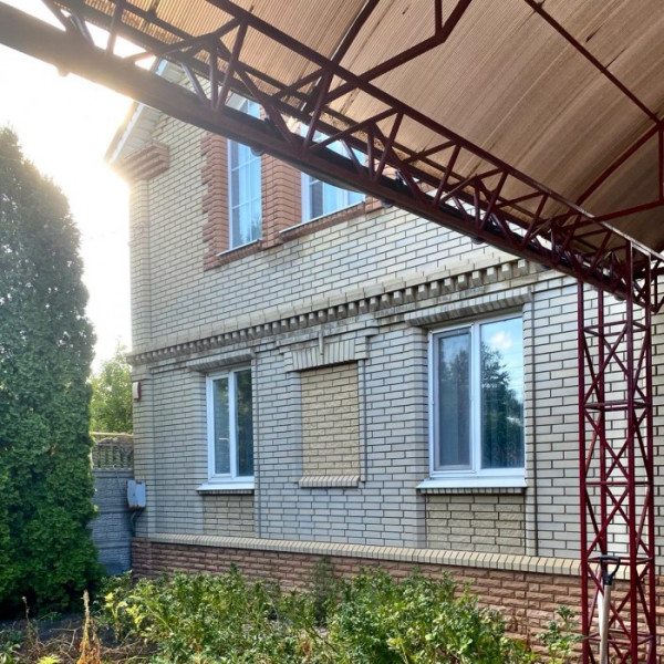 Продам Дом 260м2 ул. Аккумуляторная