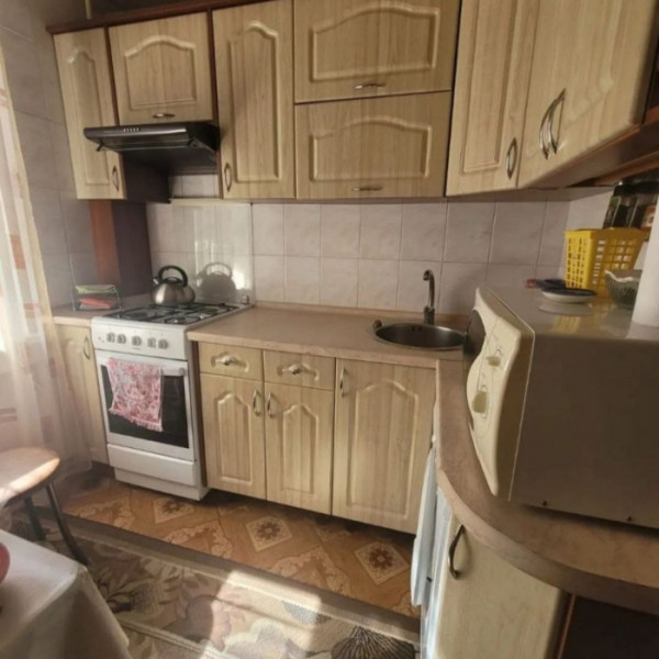 Фото Продам 2- к. квартиру 53 кв. м. (улучшенная планировка), г. Луганск, ул. Острая Могила (р- н ВВАУШ).