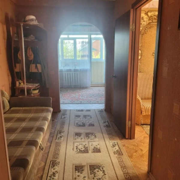 Фото Продам 2- к. квартиру 53 кв. м. (улучшенная планировка), г. Луганск, ул. Острая Могила (р- н ВВАУШ).