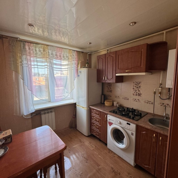 Фото Продам 1 комн квартиру в г Луганск ул Кирова