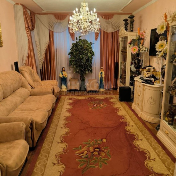 Продам 3к кв. Волкова 3