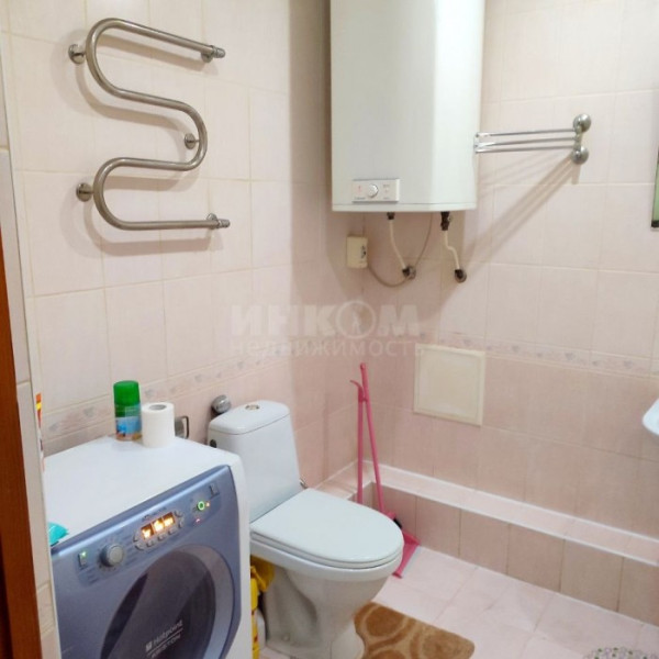 Фото Продам 3к квартиру в центре Луганска
