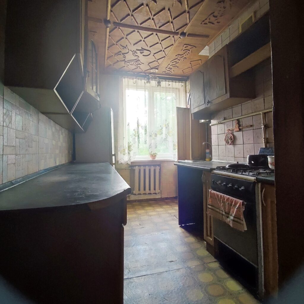 Фото 3- к квартира по ул. Горького г. Алчевск