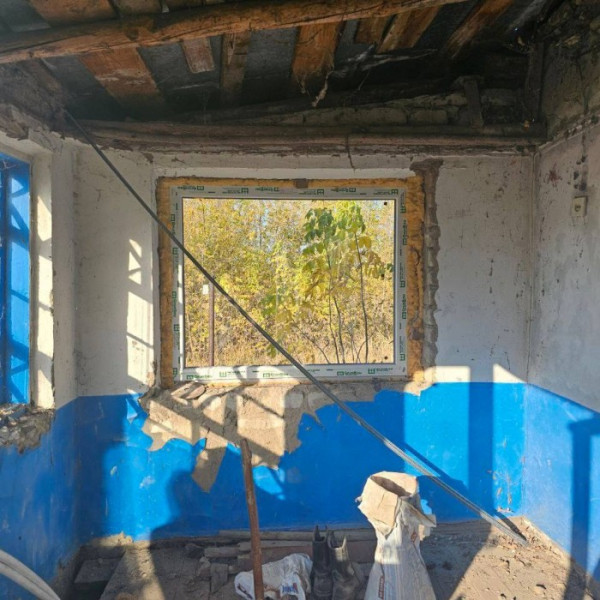 Фото Продам небольшой дом под ремонт село Валуйское.