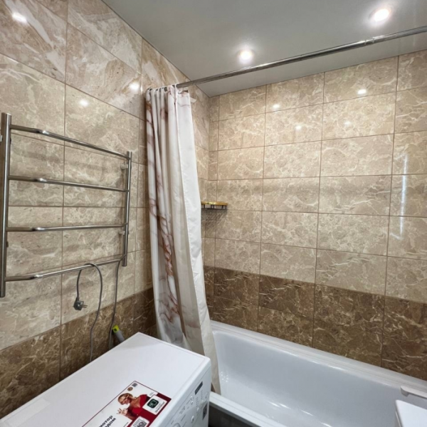 Фото Продам 3к квартиру на кв.Дзержинского с ремонтом ,74м2